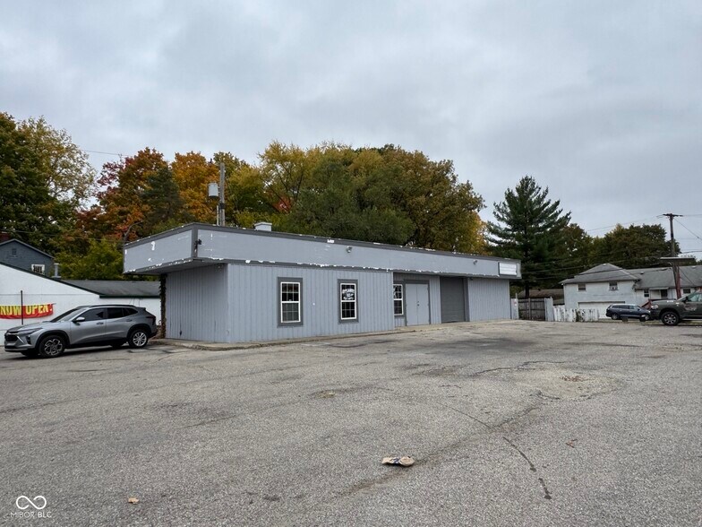 2102 N Arlington Ave, Indianapolis, IN à vendre - Photo de l’immeuble – Image 2 sur 3