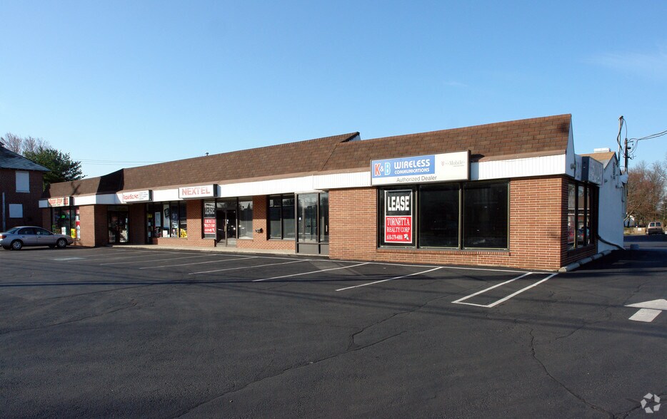 2450-2460 W Main St, Norristown, PA à louer - Photo principale – Image 3 sur 17