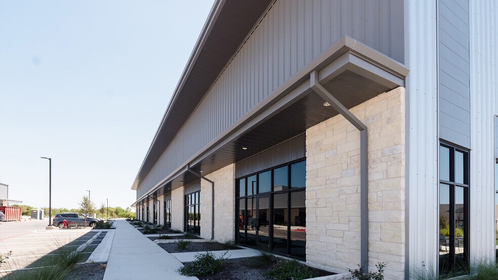 Weiss Lane Business Park portefeuille de 2 biens à vendre sur LoopNet.fr - Photo de l’immeuble – Image 2 sur 5
