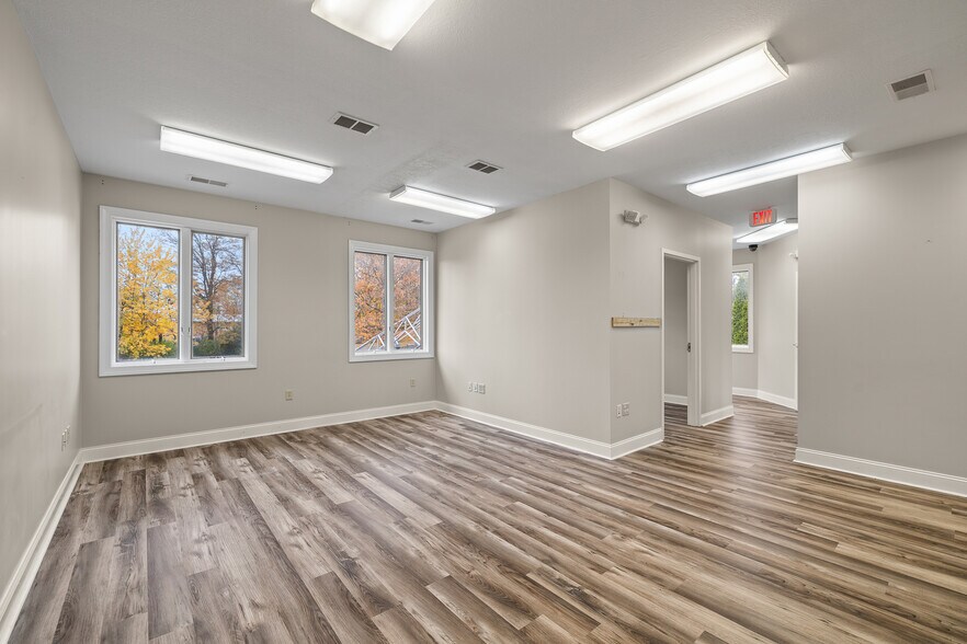 1230 Lexington Ave, Mansfield, OH à louer - Photo de l’immeuble – Image 2 sur 21