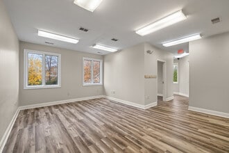 1230 Lexington Ave, Mansfield, OH à louer Photo de l’immeuble– Image 1 sur 7