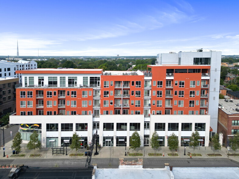 985 N High St, Columbus, OH à louer - Photo de l’immeuble – Image 1 sur 4