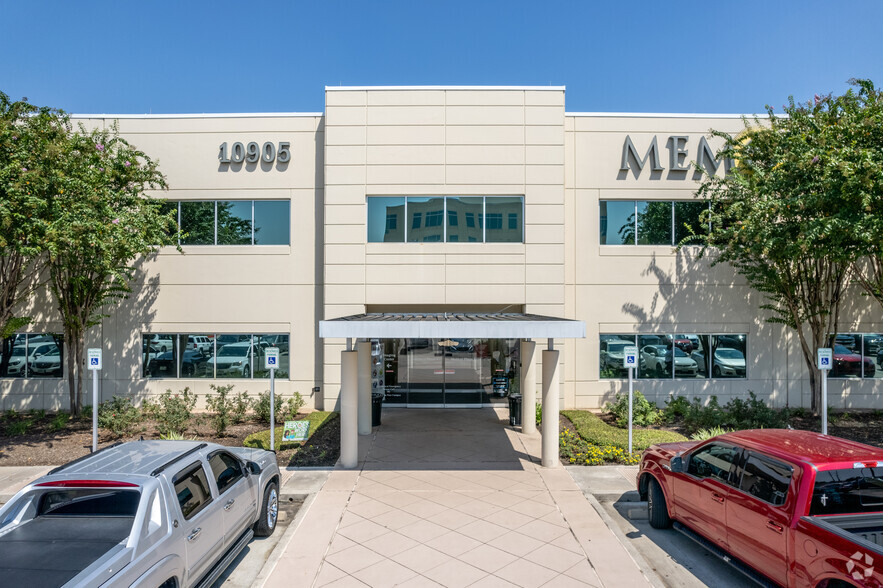 10905 Memorial Hermann Dr, Pearland, TX à louer - Photo de l’immeuble – Image 1 sur 10