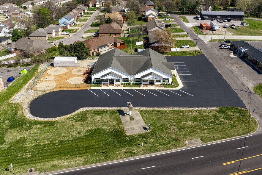 3538 Lone Oak Rd, Paducah, KY à vendre - Photo de l’immeuble – Image 1 sur 8