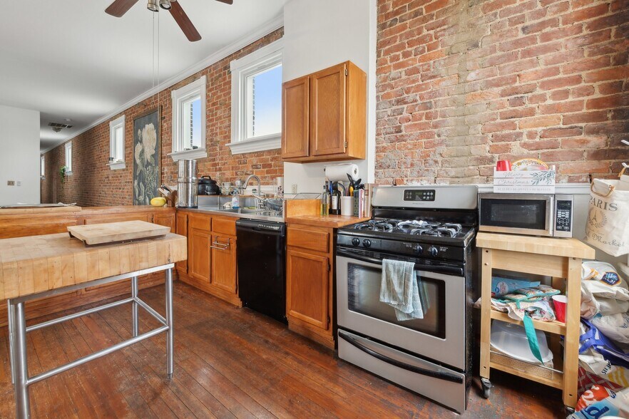 2338 W Grace St, Richmond, VA à vendre - Photo de l’immeuble – Image 3 sur 8