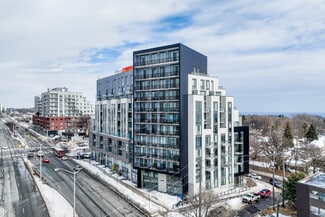 Plus de détails pour 2209 Kingston Rd, Toronto, ON - Local commercial à louer