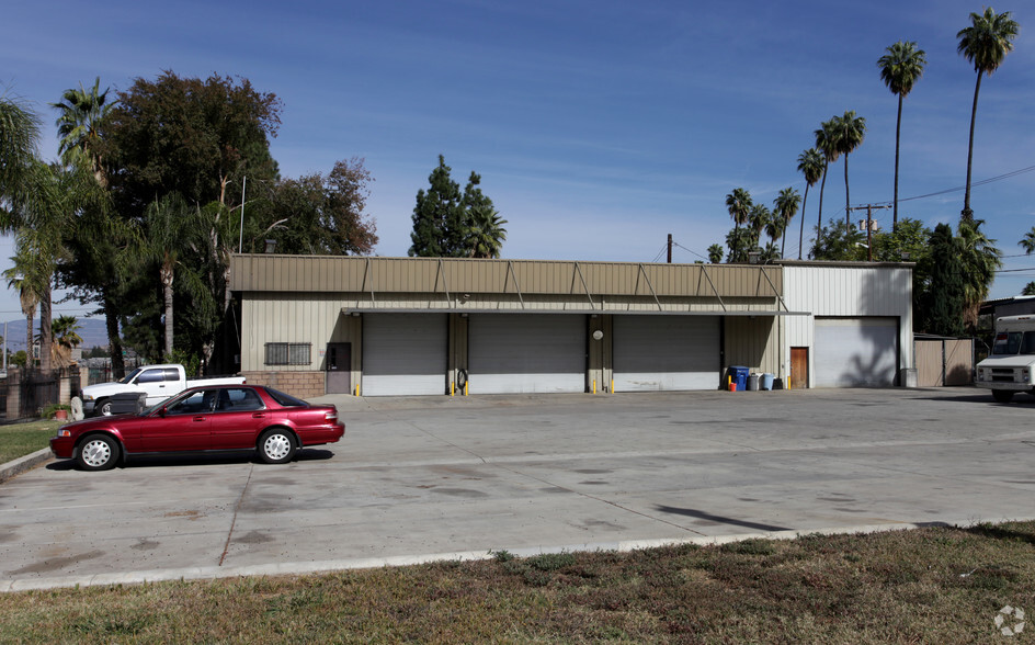 4590 Vine St, Riverside, CA à louer - Photo de l’immeuble – Image 2 sur 5
