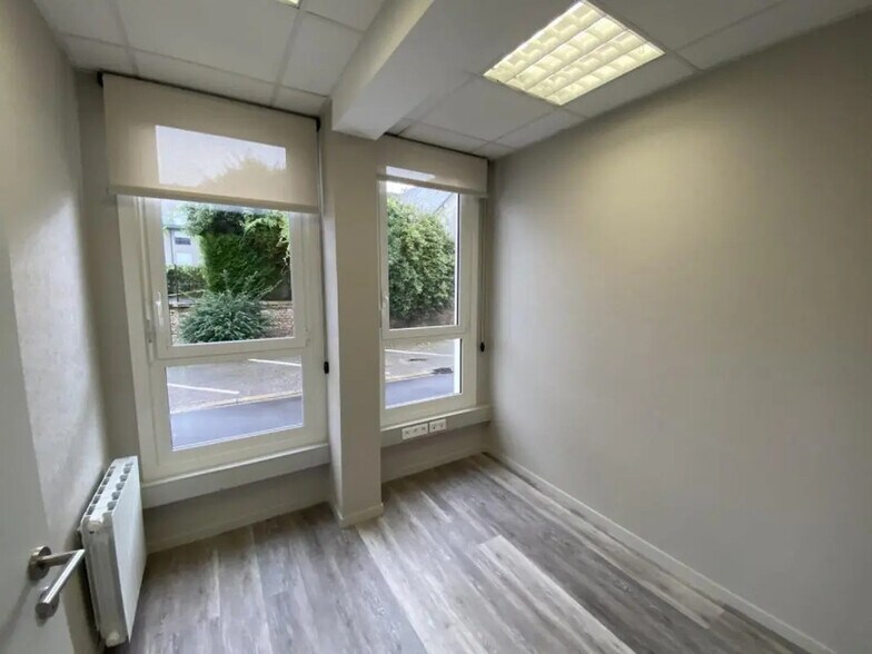 Bureau dans Bihorel à louer - Photo intérieure – Image 3 sur 3