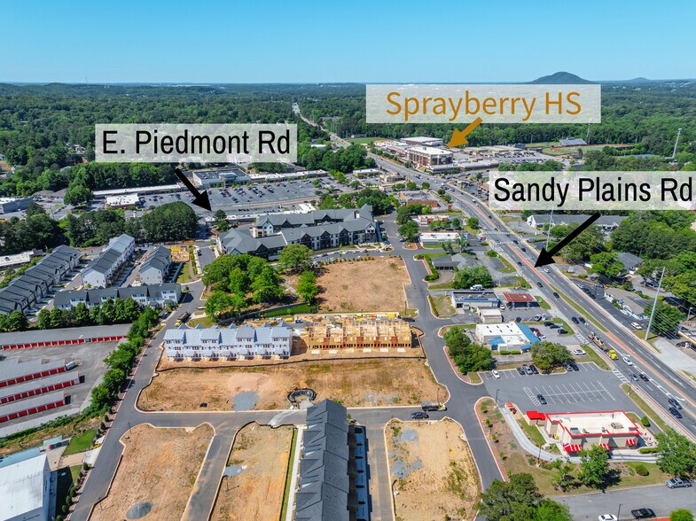 2658 Sandy Plains Rd, Marietta, GA à vendre - Photo de l’immeuble – Image 3 sur 17