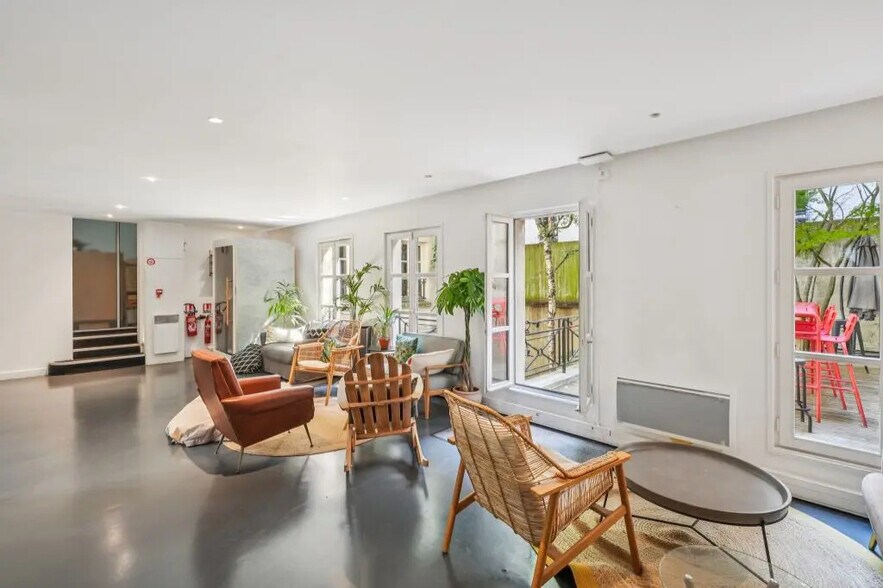 26 Rue Henry Monnier, Paris à vendre - Photo de l’immeuble – Image 2 sur 9