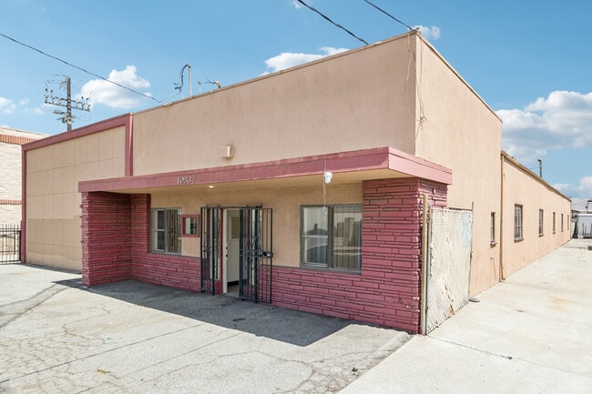 Plus de détails pour 10837 N Central Ave, South El Monte, CA - Industriel/Logistique à louer