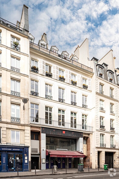 161 Rue Montmartre, Paris à louer - Photo de l’immeuble – Image 3 sur 3