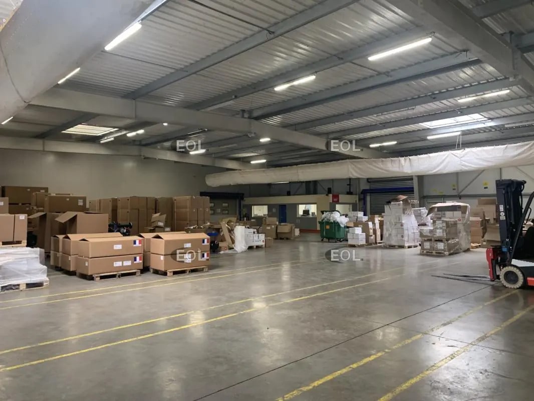 Local d’activités dans Châteaurenard à louer Photo intérieure– Image 1 sur 10