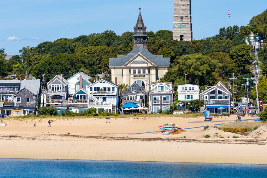 269-271 Commercial St, Provincetown, MA à vendre - Photo de l’immeuble – Image 3 sur 27