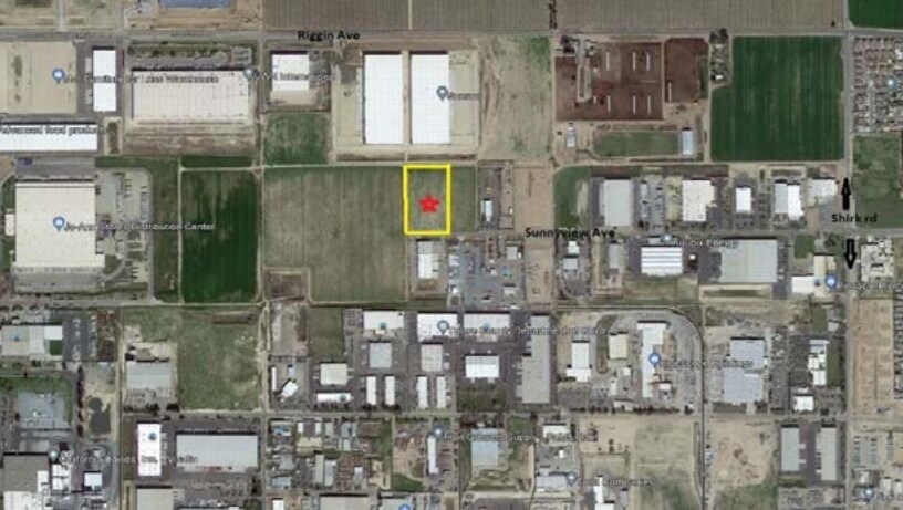 W Sunnyview Ave, Visalia, CA à louer Photo principale– Image 1 sur 3
