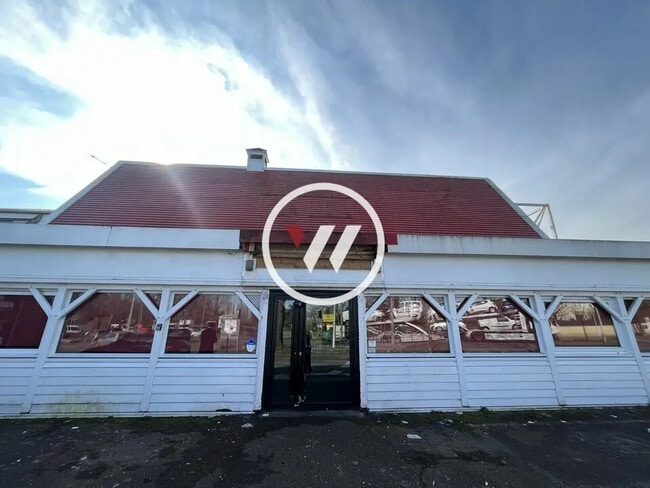 Plus de détails pour Local commercial à vendre