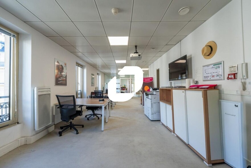 31 Rue De Châteaudun, Paris à louer - Photo intérieure – Image 1 sur 14