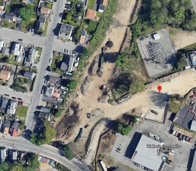 266 Plain st, Lowell, MA à louer - Photo principale – Image 1 sur 2
