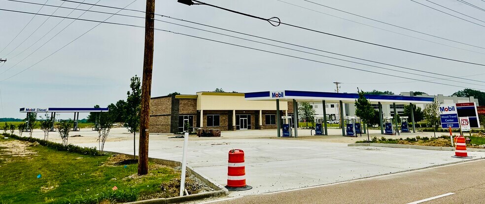 7532 Hacks Cross Rd, Olive Branch, MS à vendre - Photo de l’immeuble – Image 1 sur 7