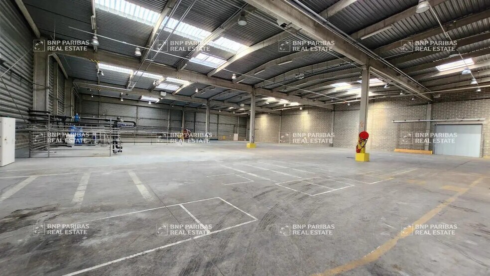 Local d’activités dans Sucy-en-Brie à louer - Photo intérieure – Image 1 sur 10