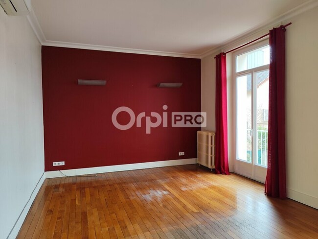 Plus de détails pour Bureau/Médical à louer