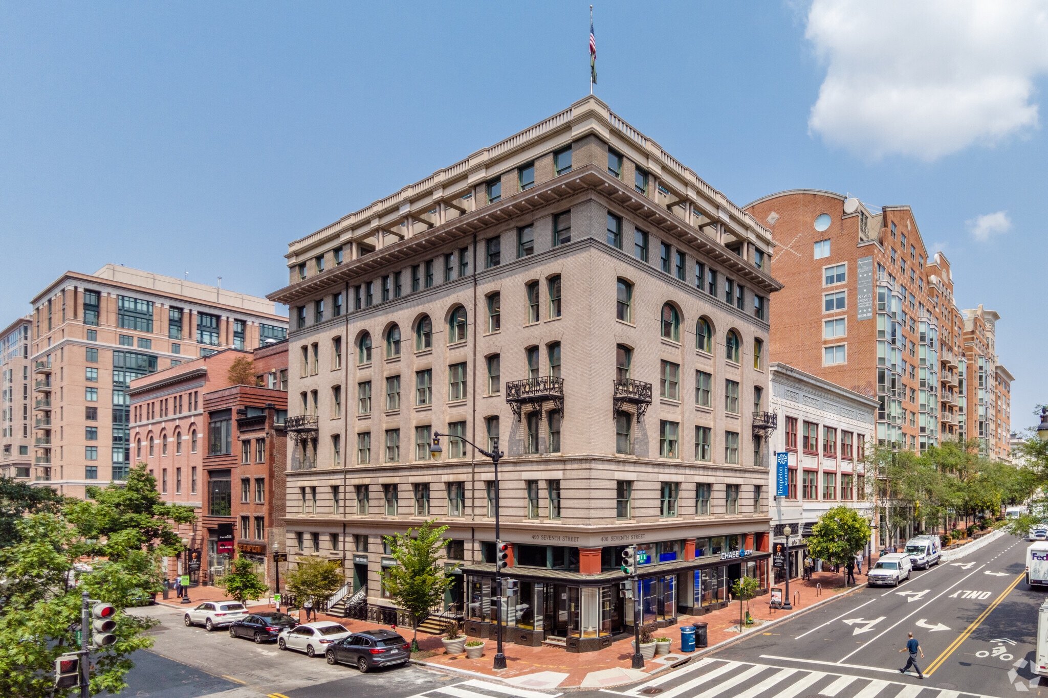 400 7th St NW, Washington, DC à louer Photo principale– Image 1 sur 7