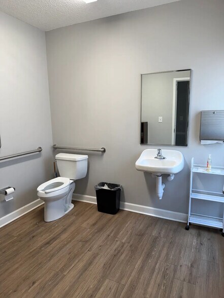 1665 Herlong Ct, Rock Hill, SC à louer - Photo de l’immeuble – Image 2 sur 7