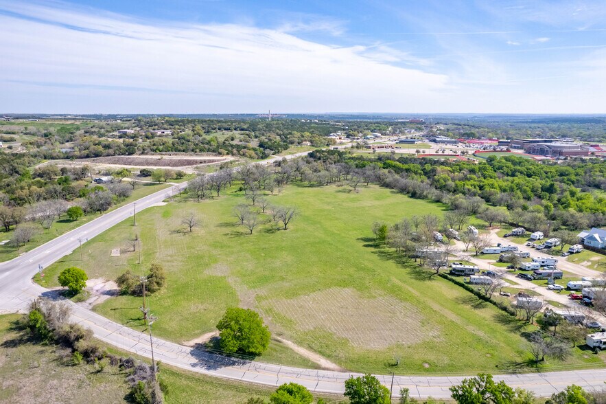 109 Big Bend, Glen Rose, TX à vendre - Photo de l’immeuble – Image 3 sur 4