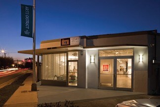 Plus de détails pour 12343-12345 W Dixie Hwy, North Miami, FL - Local commercial à louer