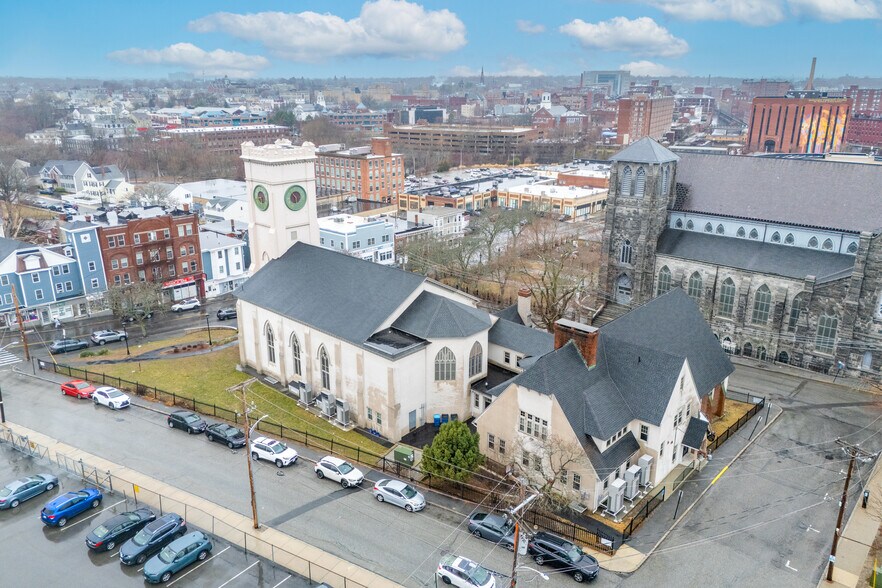 180 Merrimack St, Lowell, MA à vendre - Photo de l’immeuble – Image 3 sur 32