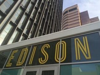 Plus de détails pour 100 Long Beach Blvd, Long Beach, CA - Local commercial à louer