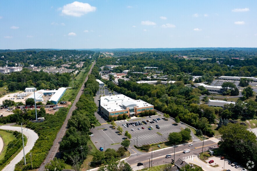 220 W Germantown Pike, Plymouth Meeting, PA à vendre - Aérien – Image 3 sur 10