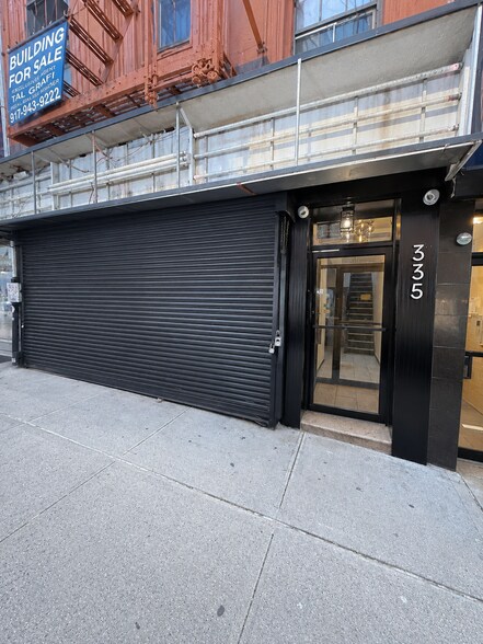 335 First Ave, New York, NY à vendre - Photo de l’immeuble – Image 1 sur 18