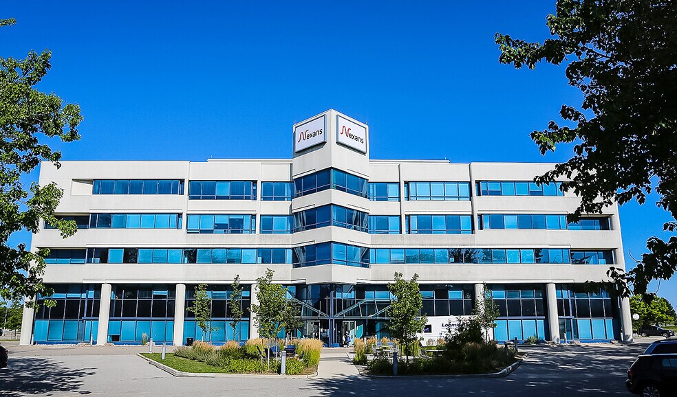 140 Allstate Pky, Markham, ON à vendre - Photo de l’immeuble – Image 2 sur 9