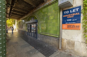 210 Balham High Rd, Londres à louer Photo de l’immeuble– Image 2 sur 2