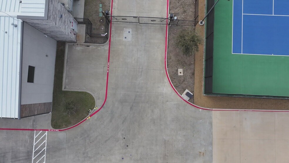 6767 All Stars Ave, Frisco, TX à vendre - Vidéo sur l’annonce professionnelle – Image 2 sur 10