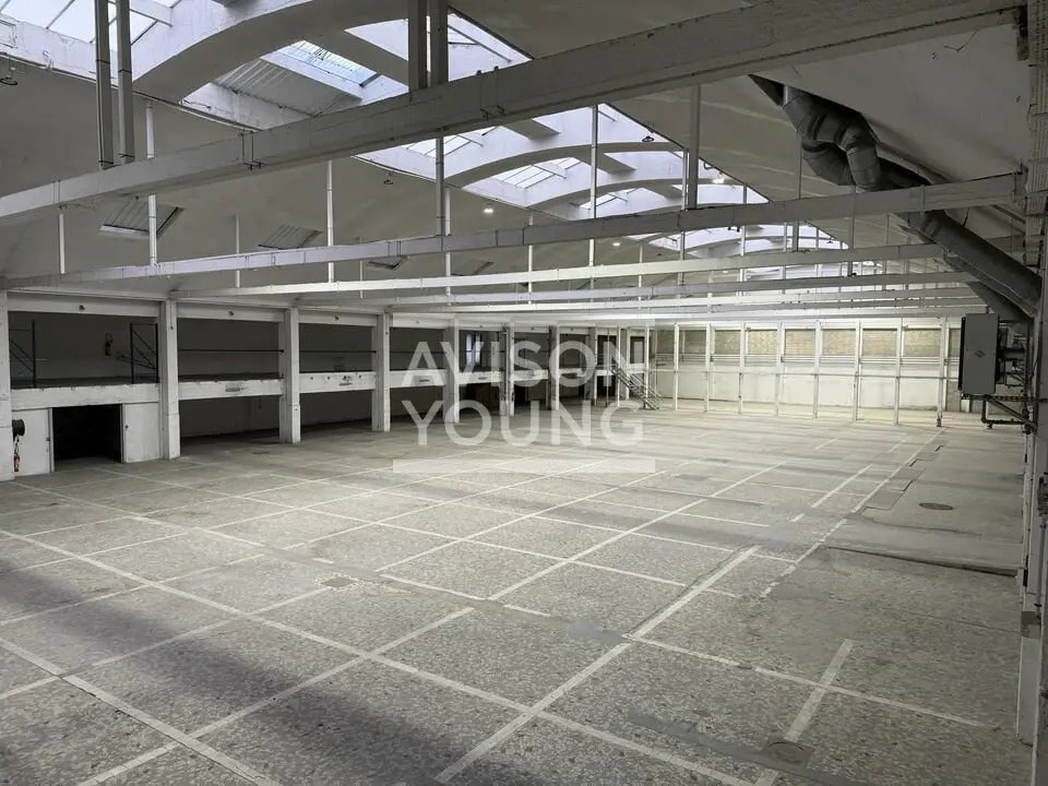 Local d’activités dans La Courneuve à louer Photo intérieure– Image 1 sur 8