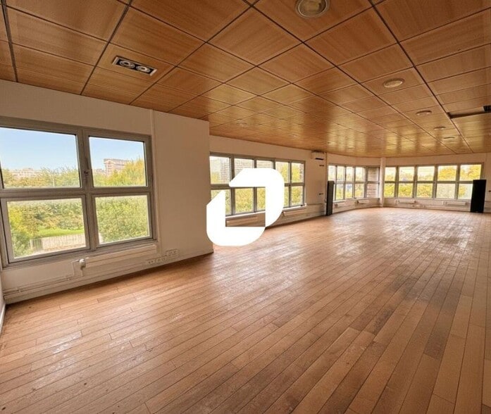 Bureau dans Villiers-sur-Marne à vendre - Photo intérieure – Image 3 sur 9