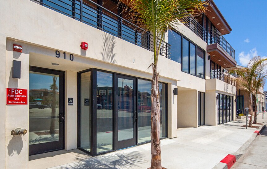 910 Hermosa Ave, Hermosa Beach, CA à louer - Photo de l’immeuble – Image 3 sur 5