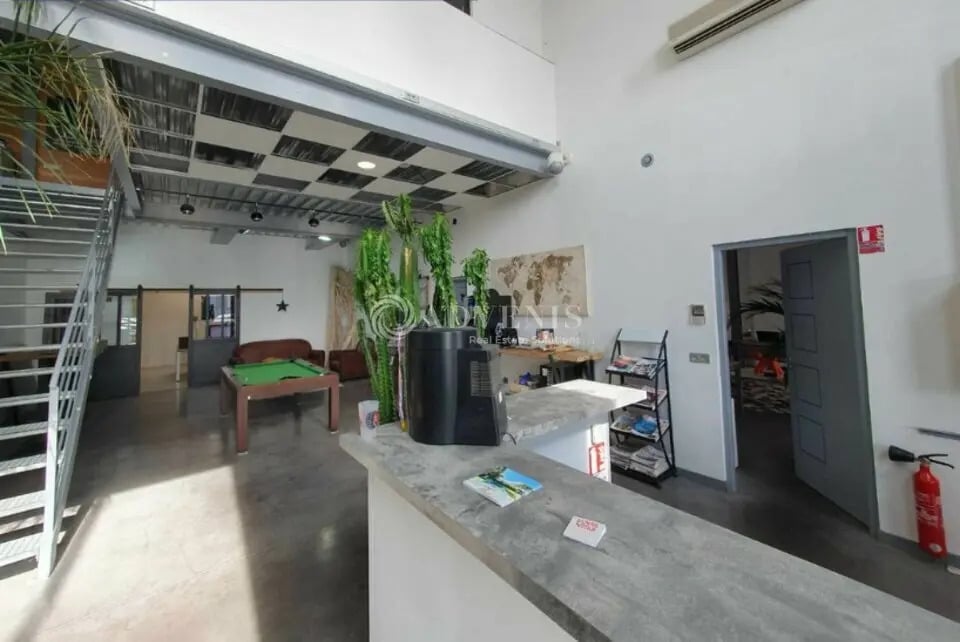 Bureau dans Lunel-Viel à louer Photo de l’immeuble– Image 1 sur 10