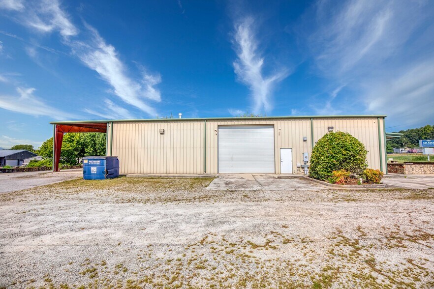 1585 Access Rd, Covington, GA à louer - Photo de l’immeuble – Image 3 sur 18