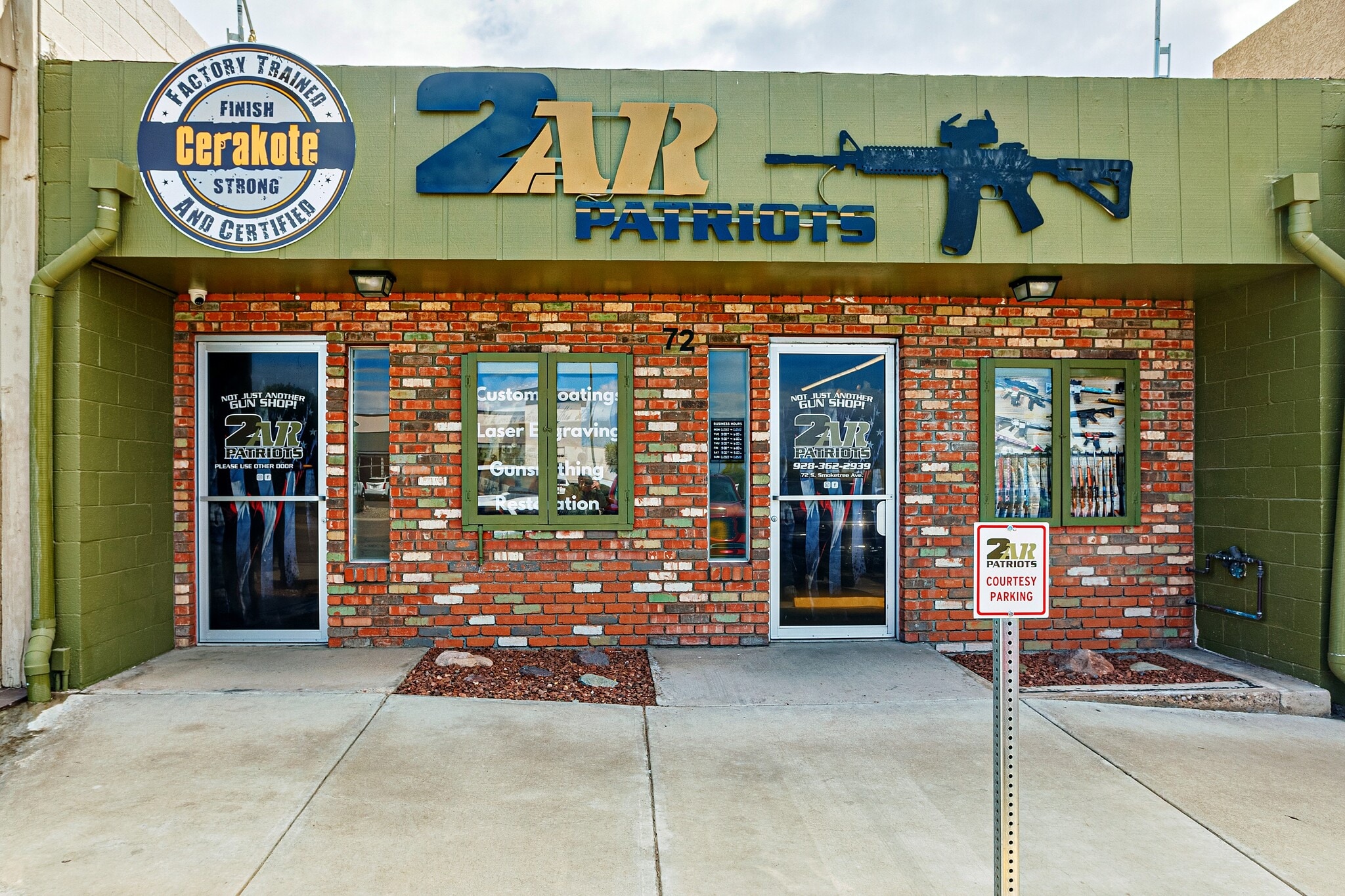 72 Smoketree Ave S, Lake Havasu City, AZ à vendre Photo principale– Image 1 sur 31