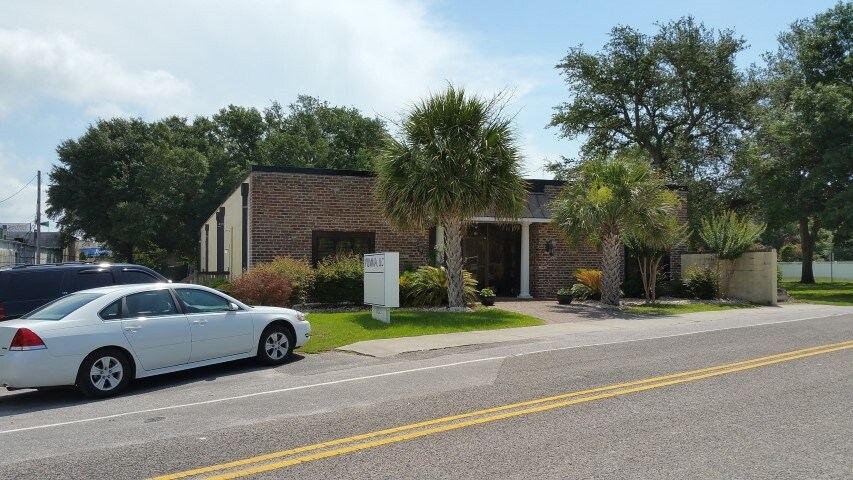 802 41st Ave, North Myrtle Beach, SC à louer - Photo de l’immeuble – Image 2 sur 9