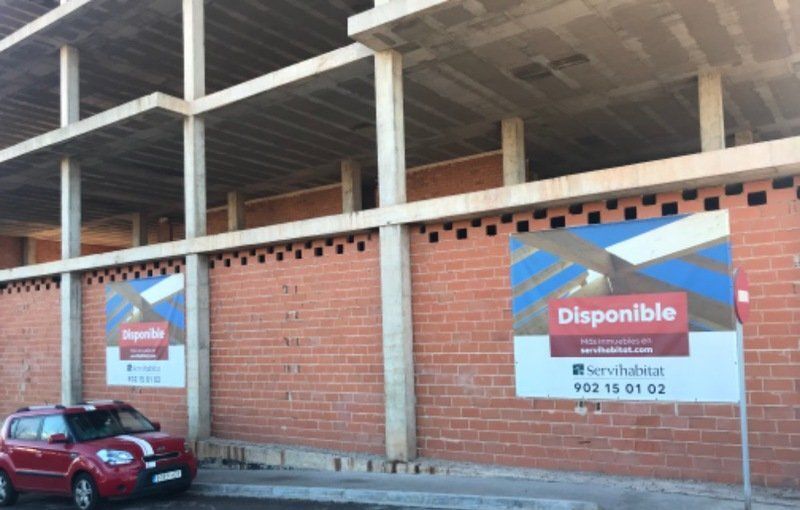 Local commercial dans L'Alcora, Castellón à vendre - Photo de l’immeuble – Image 2 sur 8