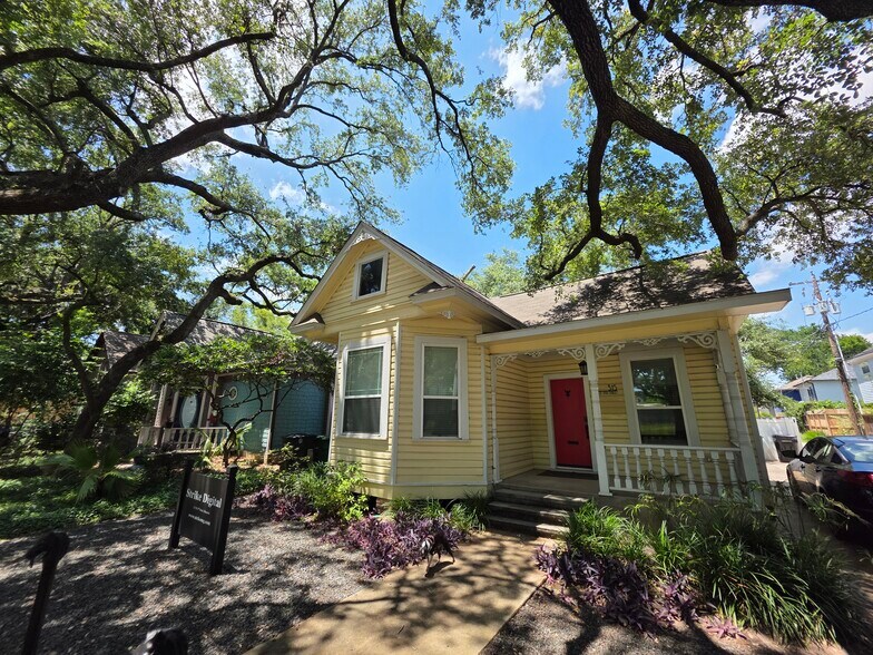 315 W 9th St, Houston, TX à louer - Photo de l’immeuble – Image 1 sur 19