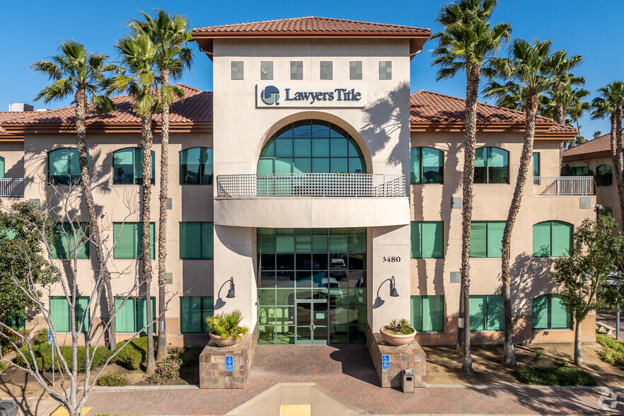 3480 Vine St, Riverside, CA à louer - Photo de l’immeuble – Image 2 sur 5