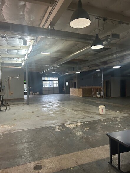 124 SE 11th Ave, Portland, OR à louer - Photo de l’immeuble – Image 3 sur 5