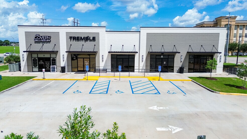 2011 Kaliste Saloom Rd, Lafayette, LA à louer - Photo principale – Image 1 sur 6