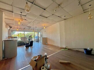 Plus de détails pour Local commercial à louer