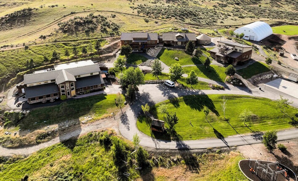5001 Cherry Gulch Ln, Emmett, ID à vendre - Photo principale – Image 1 sur 29